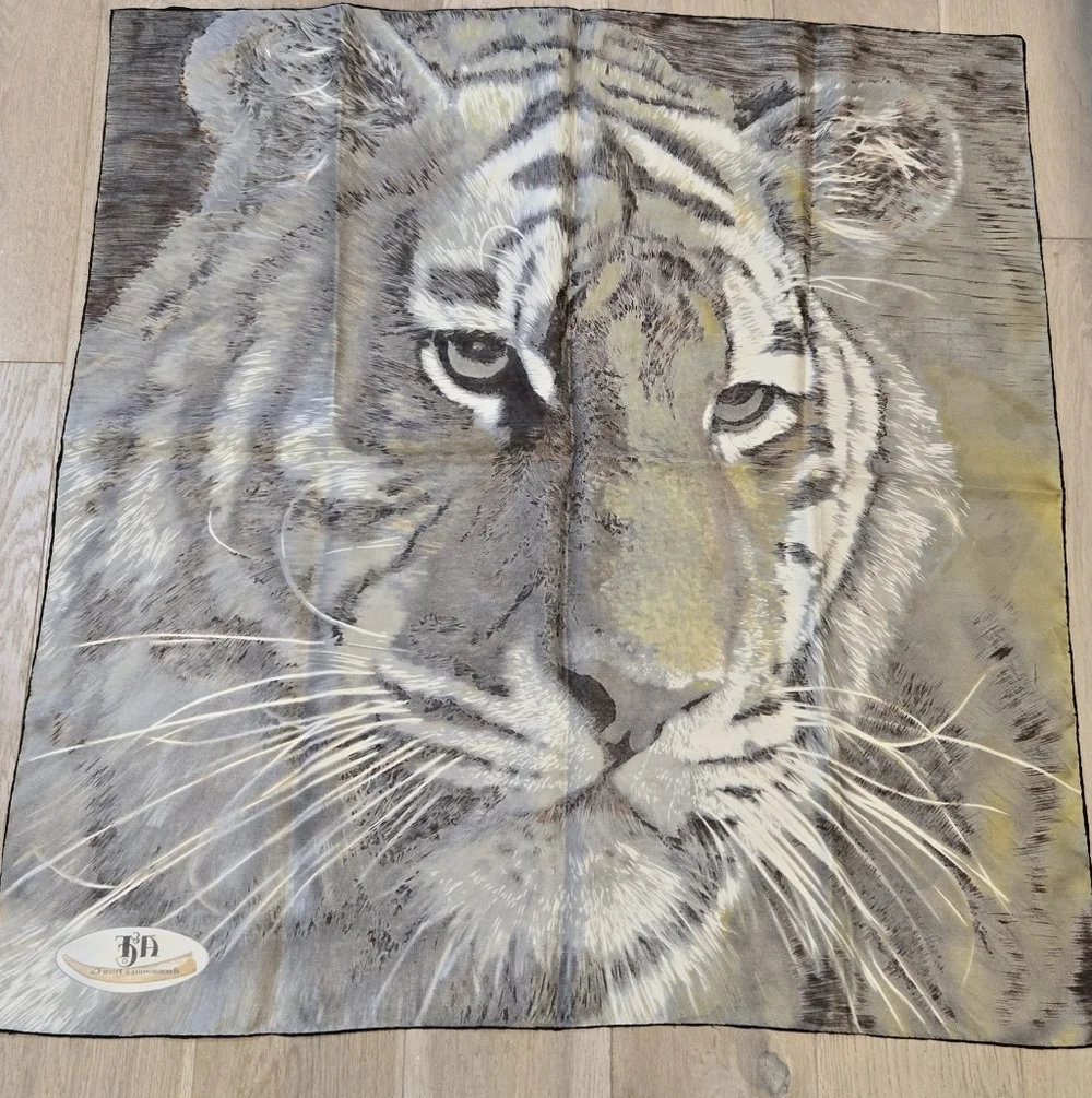 VINTAGE ABERCROMBIE & FITCH LARGE SQUARE SCARF TIGER GRAPHIC TAN BROWN WOMEN OS